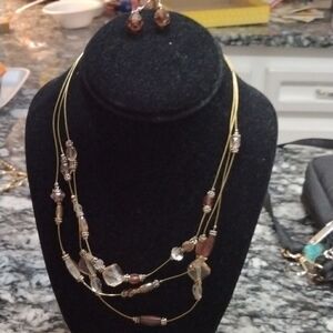 Necklace and earring set 